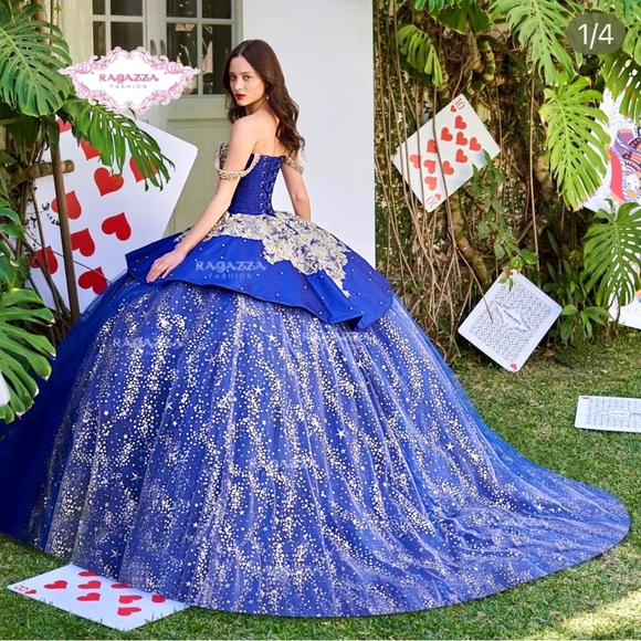 Ragazza Slightly used in perfect condition Converts to short dress No damage - Picture 1 of 10